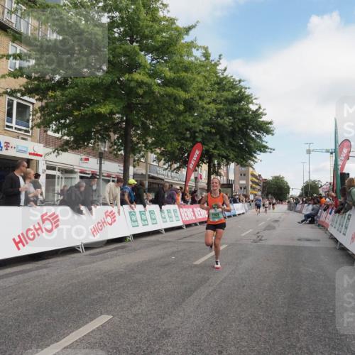 15.09.2024 - PSD Bank Halbmarathon Miley Keyser http://msf.ph/oto/7073265 15.09.2024 11:28:28 Ziel 425, 431, 585, 889, 893, 905, 917, 926, 929, 1019, 1042, 1048, 1063, 2605, 3510 meine-sportfotos.de