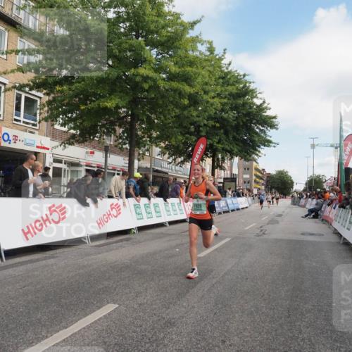 15.09.2024 - PSD Bank Halbmarathon Miley Keyser http://msf.ph/oto/7073273 15.09.2024 11:28:28 Ziel 425, 431, 585, 889, 893, 905, 917, 926, 929, 1019, 1042, 1048, 1063, 2605, 3510 meine-sportfotos.de