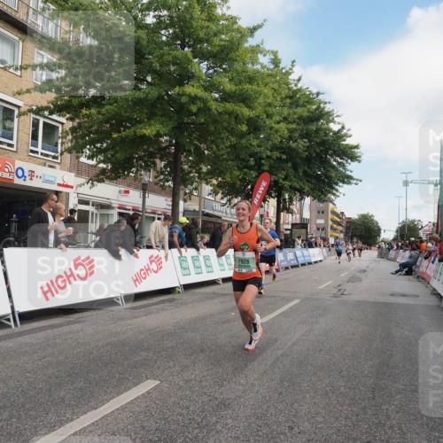 15.09.2024 - PSD Bank Halbmarathon Miley Keyser http://msf.ph/oto/7073277 15.09.2024 11:28:28 Ziel 425, 431, 585, 889, 893, 905, 917, 926, 929, 1019, 1042, 1048, 1063, 2605, 3510 meine-sportfotos.de