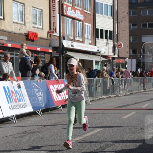 15.09.2024 - PSD Bank Halbmarathon Michael Strokosch http://msf.ph/oto/7073280 15.09.2024 10:31:13 Ziel 24, 25, 39, 72, 78, 104, 105, 126, 158, 160, 163, 191, 277, 287 meine-sportfotos.de