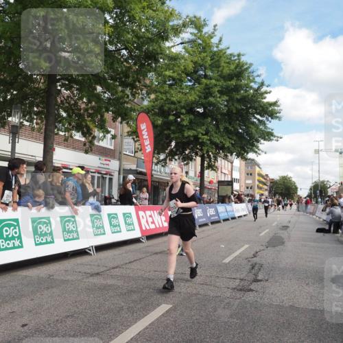 15.09.2024 - PSD Bank Halbmarathon Miley Keyser http://msf.ph/oto/7073290 15.09.2024 12:28:51 Ziel 2076, 2108, 2157, 2288, 2458, 2715, 3255, 3442 meine-sportfotos.de