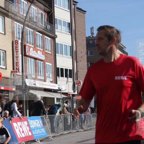 15.09.2024 - PSD Bank Halbmarathon Michael Strokosch http://msf.ph/oto/7073292 15.09.2024 10:31:14 Ziel 24, 25, 39, 72, 78, 104, 105, 126, 158, 160, 163, 191, 277, 287 meine-sportfotos.de