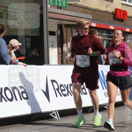 15.09.2024 - PSD Bank Halbmarathon Michael Strokosch http://msf.ph/oto/7073320 15.09.2024 12:13:01 Ziel 1815, 1903, 2300, 2732, 2856, 3254 meine-sportfotos.de