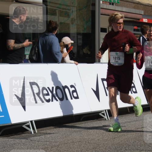 15.09.2024 - PSD Bank Halbmarathon Michael Strokosch http://msf.ph/oto/7073326 15.09.2024 12:13:02 Ziel 1815, 1903, 1982, 2300, 2732, 2856, 3254 meine-sportfotos.de