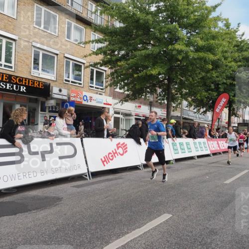 15.09.2024 - PSD Bank Halbmarathon Miley Keyser http://msf.ph/oto/7073327 15.09.2024 11:28:33 Ziel 425, 431, 585, 889, 893, 905, 926, 929, 1042, 1063, 1065, 1126, 1487, 2603, 3510 meine-sportfotos.de