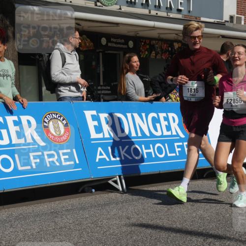 15.09.2024 - PSD Bank Halbmarathon Michael Strokosch http://msf.ph/oto/7073344 15.09.2024 12:13:03 Ziel 1815, 1903, 1982, 2300, 2732, 2856, 3254 meine-sportfotos.de