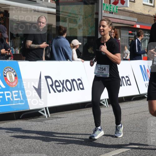 15.09.2024 - PSD Bank Halbmarathon Michael Strokosch http://msf.ph/oto/7073368 15.09.2024 12:13:04 Ziel 1815, 1903, 1982, 2300, 2732, 2856, 3254 meine-sportfotos.de
