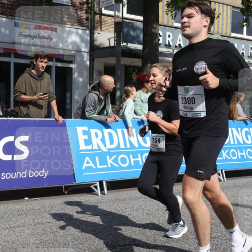 15.09.2024 - PSD Bank Halbmarathon Michael Strokosch http://msf.ph/oto/7073388 15.09.2024 12:13:06 Ziel 1815, 1982, 2300, 2393, 2732, 2856, 3254 meine-sportfotos.de