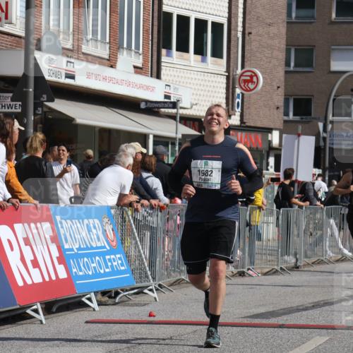15.09.2024 - PSD Bank Halbmarathon Michael Strokosch http://msf.ph/oto/7073405 15.09.2024 12:13:08 Ziel 1815, 1982, 2064, 2100, 2300, 2393, 2732, 2856, 3254, 3497 meine-sportfotos.de