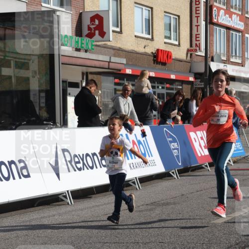 15.09.2024 - PSD Bank Halbmarathon Michael Strokosch http://msf.ph/oto/7073416 15.09.2024 10:31:31 Ziel 78, 158, 175, 201, 202, 250 meine-sportfotos.de