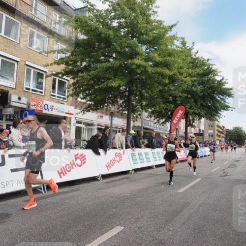 15.09.2024 - PSD Bank Halbmarathon Miley Keyser http://msf.ph/oto/7073436 15.09.2024 11:28:38 Ziel 425, 431, 585, 830, 889, 893, 905, 915, 929, 1063, 1065, 1103, 1126, 1487, 2603, 3510 meine-sportfotos.de