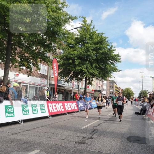 15.09.2024 - PSD Bank Halbmarathon Miley Keyser http://msf.ph/oto/7073439 15.09.2024 12:29:04 Ziel 2075, 2076, 2108, 2157, 2288, 2451, 3057, 3247, 3255, 3266, 3287, 3325, 3401, 3491 meine-sportfotos.de