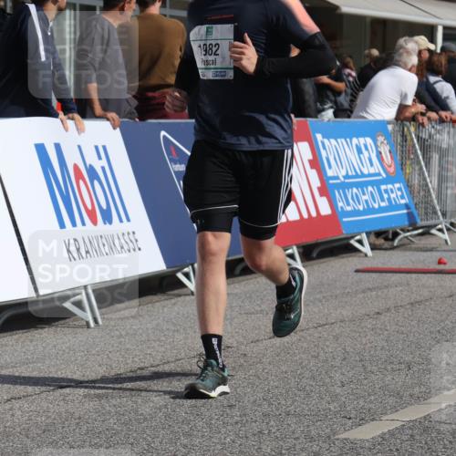 15.09.2024 - PSD Bank Halbmarathon Michael Strokosch http://msf.ph/oto/7073445 15.09.2024 12:13:10 Ziel 1815, 1982, 2064, 2100, 2300, 2393, 2856, 3254, 3497 meine-sportfotos.de
