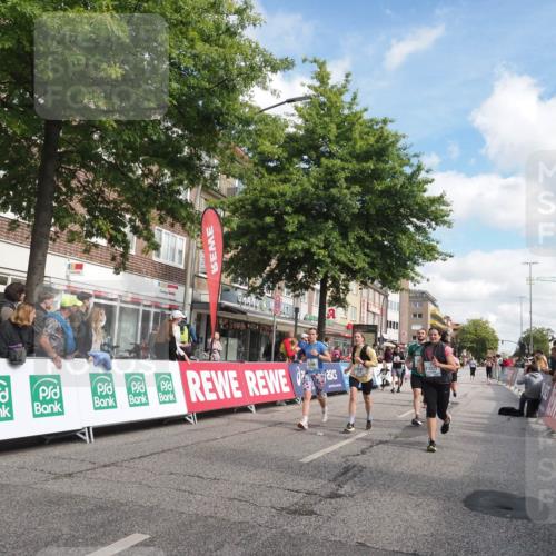 15.09.2024 - PSD Bank Halbmarathon Miley Keyser http://msf.ph/oto/7073447 15.09.2024 12:29:04 Ziel 2075, 2076, 2108, 2157, 2288, 2451, 3057, 3247, 3255, 3266, 3287, 3325, 3401, 3491 meine-sportfotos.de
