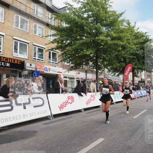 15.09.2024 - PSD Bank Halbmarathon Miley Keyser http://msf.ph/oto/7073459 15.09.2024 11:28:38 Ziel 425, 431, 585, 830, 889, 893, 905, 915, 929, 1063, 1065, 1103, 1126, 1487, 2603, 3510 meine-sportfotos.de