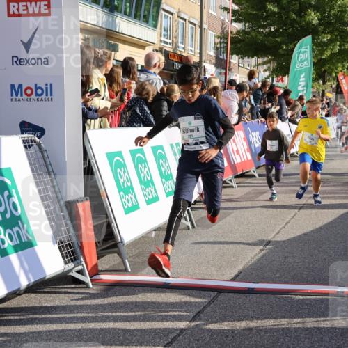 15.09.2024 - PSD Bank Halbmarathon Strokosch-Dieckow http://msf.ph/oto/7073475 15.09.2024 10:29:18 Ziel 5, 106, 107, 137, 150, 154, 170, 179, 189, 222, 231, 271, 288, 292, 297 meine-sportfotos.de