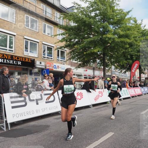 15.09.2024 - PSD Bank Halbmarathon Miley Keyser http://msf.ph/oto/7073482 15.09.2024 11:28:39 Ziel 425, 431, 585, 830, 889, 893, 905, 915, 929, 1063, 1065, 1103, 1126, 1487, 2603, 3510 meine-sportfotos.de