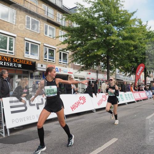 15.09.2024 - PSD Bank Halbmarathon Miley Keyser http://msf.ph/oto/7073485 15.09.2024 11:28:39 Ziel 425, 431, 585, 830, 889, 893, 905, 915, 929, 1063, 1065, 1103, 1126, 1487, 2603, 3510 meine-sportfotos.de