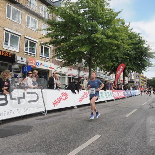 15.09.2024 - PSD Bank Halbmarathon Miley Keyser http://msf.ph/oto/7073505 15.09.2024 11:28:41 Ziel 425, 431, 585, 830, 889, 893, 905, 915, 929, 1063, 1065, 1103, 1126, 1487, 2603, 3510 meine-sportfotos.de