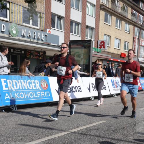 15.09.2024 - PSD Bank Halbmarathon Michael Strokosch http://msf.ph/oto/7073510 15.09.2024 12:13:17 Ziel 1982, 2050, 2064, 2099, 2100, 2148, 2203, 2393, 3043, 3044, 3497 meine-sportfotos.de