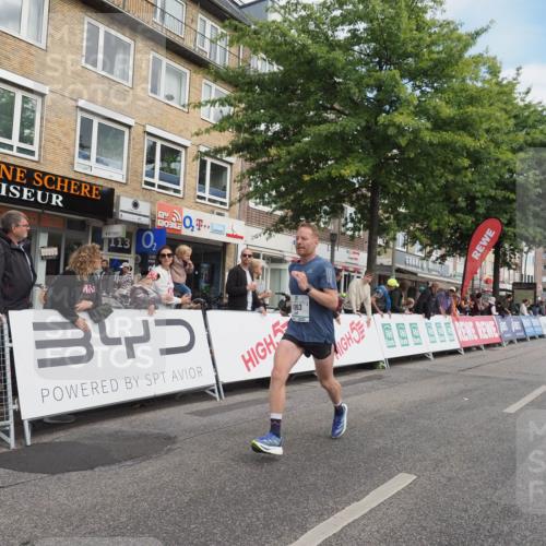15.09.2024 - PSD Bank Halbmarathon Miley Keyser http://msf.ph/oto/7073517 15.09.2024 11:28:41 Ziel 425, 431, 585, 830, 889, 893, 905, 915, 929, 1063, 1065, 1103, 1126, 1487, 2603, 3510 meine-sportfotos.de
