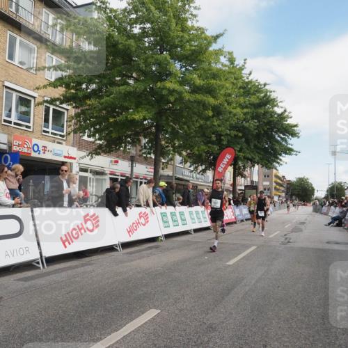 15.09.2024 - PSD Bank Halbmarathon Miley Keyser http://msf.ph/oto/7073533 15.09.2024 11:28:45 Ziel 425, 707, 708, 830, 905, 915, 929, 1063, 1065, 1103, 1126, 1487, 2603 meine-sportfotos.de