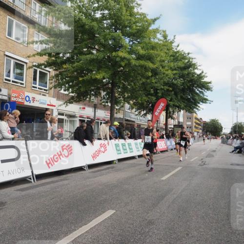 15.09.2024 - PSD Bank Halbmarathon Miley Keyser http://msf.ph/oto/7073537 15.09.2024 11:28:45 Ziel 425, 707, 708, 830, 905, 915, 929, 1063, 1065, 1103, 1126, 1487, 2603 meine-sportfotos.de