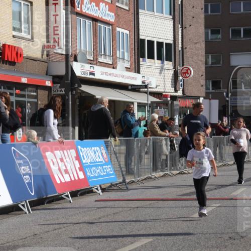 15.09.2024 - PSD Bank Halbmarathon Michael Strokosch http://msf.ph/oto/7073544 15.09.2024 10:31:43 Ziel 11, 202, 223, 250, 276, 299 meine-sportfotos.de
