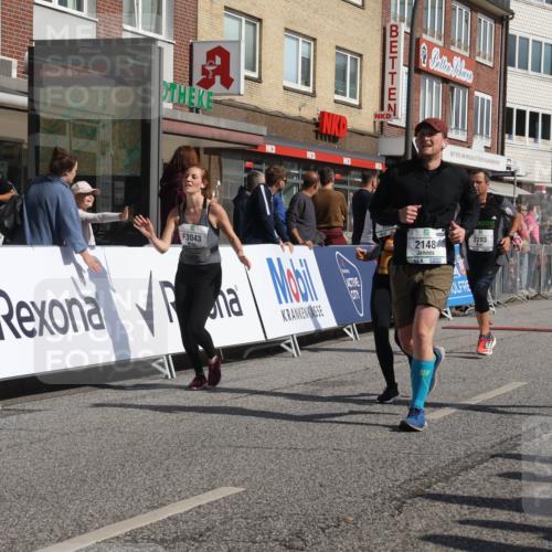 15.09.2024 - PSD Bank Halbmarathon Michael Strokosch http://msf.ph/oto/7073584 15.09.2024 12:13:21 Ziel 1982, 2050, 2064, 2099, 2100, 2148, 2178, 2203, 2393, 3043, 3044, 3497 meine-sportfotos.de