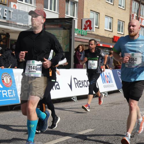 15.09.2024 - PSD Bank Halbmarathon Michael Strokosch http://msf.ph/oto/7073609 15.09.2024 12:13:22 Ziel 1982, 2050, 2064, 2099, 2100, 2148, 2178, 2203, 2393, 3043, 3044, 3497, 3534 meine-sportfotos.de