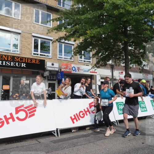 15.09.2024 - PSD Bank Halbmarathon Miley Keyser http://msf.ph/oto/7073618 15.09.2024 12:29:12 Ziel 2073, 2075, 2089, 2288, 2362, 2451, 3057, 3129, 3247, 3266, 3287, 3325, 3401, 3491 meine-sportfotos.de