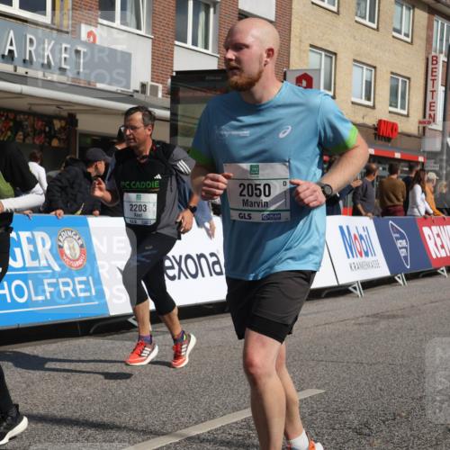 15.09.2024 - PSD Bank Halbmarathon Michael Strokosch http://msf.ph/oto/7073619 15.09.2024 12:13:23 Ziel 2050, 2064, 2099, 2100, 2148, 2178, 2203, 2393, 3043, 3044, 3497, 3534 meine-sportfotos.de