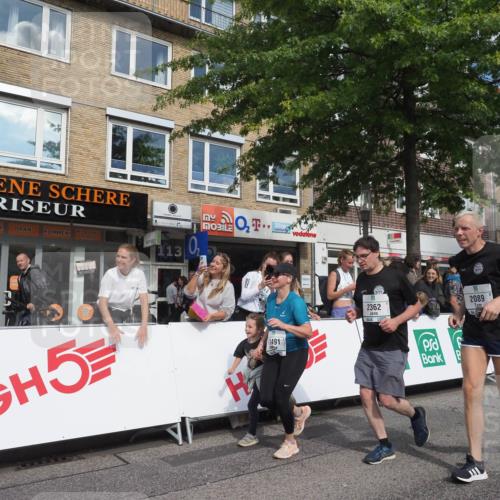 15.09.2024 - PSD Bank Halbmarathon Miley Keyser http://msf.ph/oto/7073626 15.09.2024 12:29:12 Ziel 2073, 2075, 2089, 2288, 2362, 2451, 3057, 3129, 3247, 3266, 3287, 3325, 3401, 3491 meine-sportfotos.de