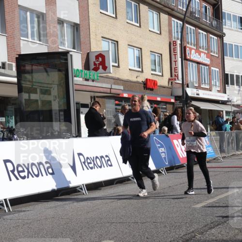 15.09.2024 - PSD Bank Halbmarathon Michael Strokosch http://msf.ph/oto/7073632 15.09.2024 10:31:49 Ziel 11, 56, 57, 151, 202, 223, 267, 276, 299 meine-sportfotos.de