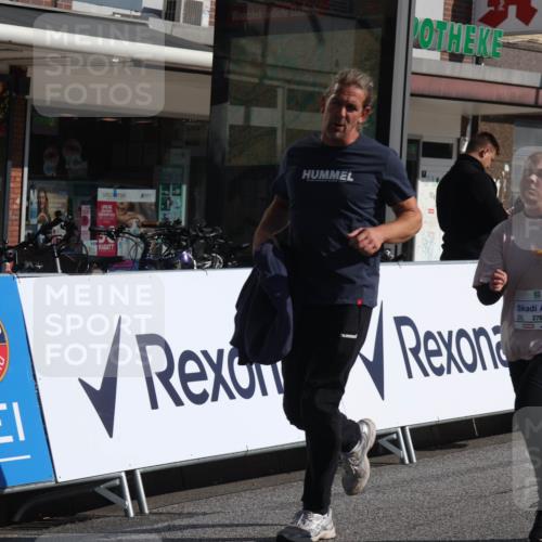 15.09.2024 - PSD Bank Halbmarathon Michael Strokosch http://msf.ph/oto/7073648 15.09.2024 10:31:50 Ziel 11, 56, 57, 151, 223, 267, 276, 299 meine-sportfotos.de