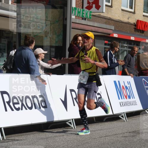 15.09.2024 - PSD Bank Halbmarathon Michael Strokosch http://msf.ph/oto/7073654 15.09.2024 12:13:27 Ziel 1651, 2050, 2064, 2099, 2100, 2148, 2178, 2203, 3043, 3044, 3497, 3534 meine-sportfotos.de