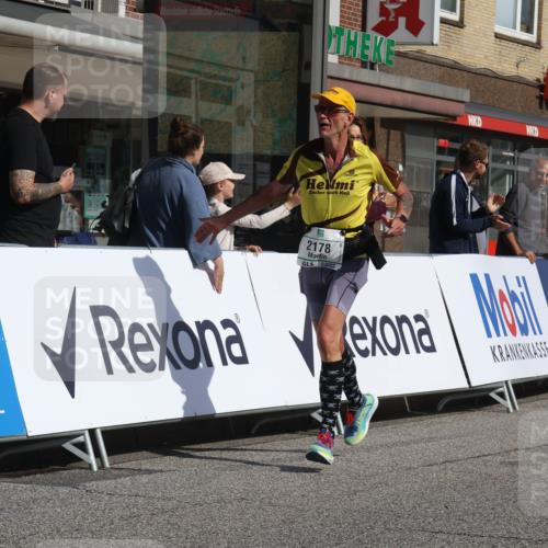 15.09.2024 - PSD Bank Halbmarathon Michael Strokosch http://msf.ph/oto/7073658 15.09.2024 12:13:27 Ziel 1651, 2050, 2064, 2099, 2100, 2148, 2178, 2203, 3043, 3044, 3497, 3534 meine-sportfotos.de