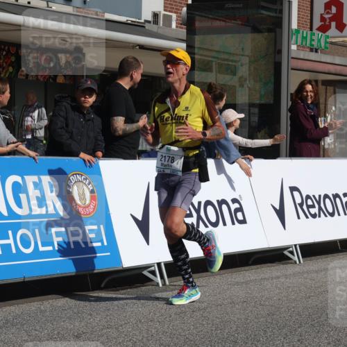 15.09.2024 - PSD Bank Halbmarathon Michael Strokosch http://msf.ph/oto/7073673 15.09.2024 12:13:28 Ziel 1651, 2050, 2099, 2100, 2148, 2178, 2203, 3043, 3044, 3497, 3534 meine-sportfotos.de