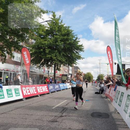 15.09.2024 - PSD Bank Halbmarathon Miley Keyser http://msf.ph/oto/7073677 15.09.2024 12:29:16 Ziel 2073, 2075, 2089, 2362, 2451, 3129, 3247, 3266, 3287, 3401, 3488, 3491 meine-sportfotos.de