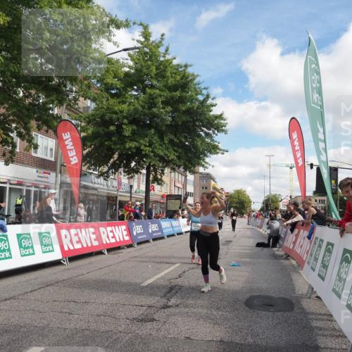 15.09.2024 - PSD Bank Halbmarathon Miley Keyser http://msf.ph/oto/7073681 15.09.2024 12:29:16 Ziel 2073, 2075, 2089, 2362, 2451, 3129, 3247, 3266, 3287, 3401, 3488, 3491 meine-sportfotos.de