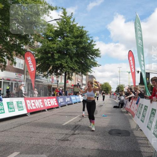 15.09.2024 - PSD Bank Halbmarathon Miley Keyser http://msf.ph/oto/7073685 15.09.2024 12:29:16 Ziel 2073, 2075, 2089, 2362, 2451, 3129, 3247, 3266, 3287, 3401, 3488, 3491 meine-sportfotos.de