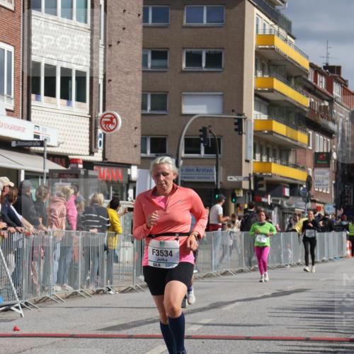 15.09.2024 - PSD Bank Halbmarathon Michael Strokosch http://msf.ph/oto/7073692 15.09.2024 12:13:29 Ziel 1651, 2050, 2099, 2148, 2178, 2203, 3043, 3044, 3534 meine-sportfotos.de