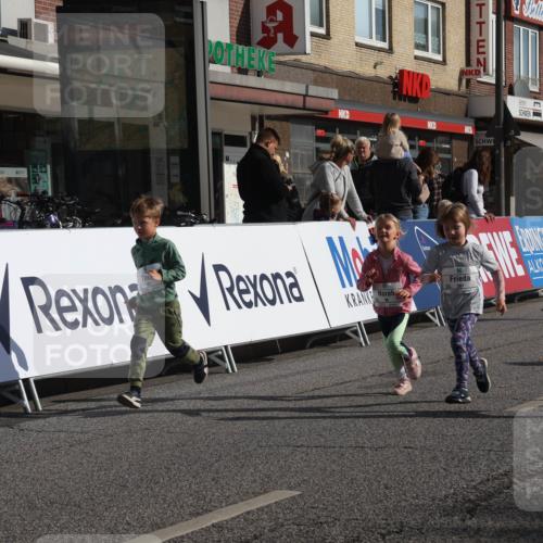 15.09.2024 - PSD Bank Halbmarathon Michael Strokosch http://msf.ph/oto/7073694 15.09.2024 10:31:54 Ziel 11, 56, 57, 151, 223, 267, 276, 299 meine-sportfotos.de