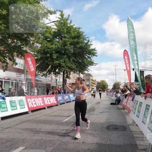15.09.2024 - PSD Bank Halbmarathon Miley Keyser http://msf.ph/oto/7073700 15.09.2024 12:29:17 Ziel 2073, 2075, 2089, 2362, 2446, 2451, 3129, 3247, 3266, 3287, 3401, 3488, 3491 meine-sportfotos.de