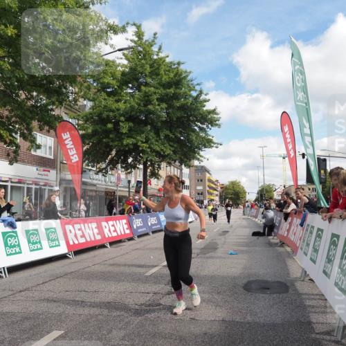 15.09.2024 - PSD Bank Halbmarathon Miley Keyser http://msf.ph/oto/7073704 15.09.2024 12:29:17 Ziel 2073, 2075, 2089, 2362, 2446, 2451, 3129, 3247, 3266, 3287, 3401, 3488, 3491 meine-sportfotos.de