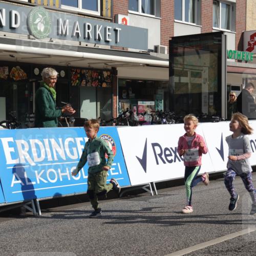 15.09.2024 - PSD Bank Halbmarathon Michael Strokosch http://msf.ph/oto/7073705 15.09.2024 10:31:55 Ziel 11, 56, 57, 151, 267, 276, 299 meine-sportfotos.de