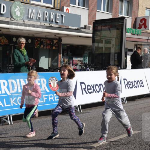 15.09.2024 - PSD Bank Halbmarathon Michael Strokosch http://msf.ph/oto/7073710 15.09.2024 10:31:56 Ziel 56, 57, 151, 199, 267, 276, 299 meine-sportfotos.de