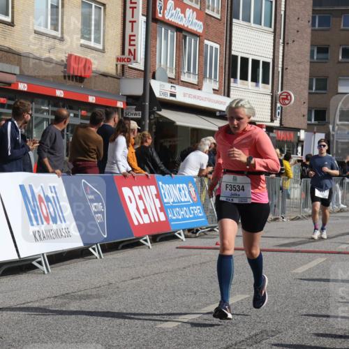 15.09.2024 - PSD Bank Halbmarathon Michael Strokosch http://msf.ph/oto/7073712 15.09.2024 12:13:31 Ziel 1651, 2050, 2099, 2148, 2178, 2203, 3043, 3044, 3076, 3534 meine-sportfotos.de