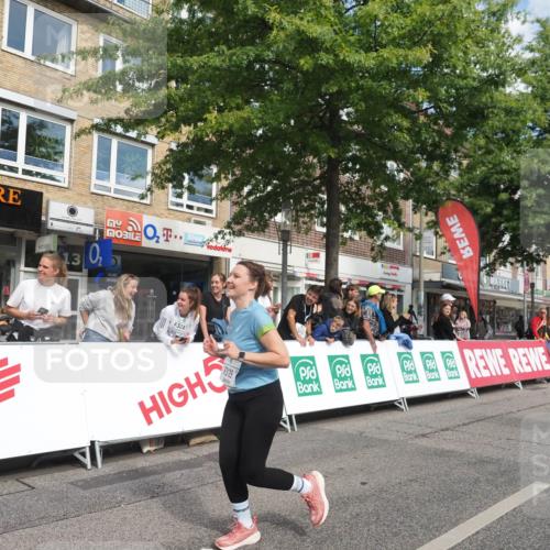 15.09.2024 - PSD Bank Halbmarathon Miley Keyser http://msf.ph/oto/7073739 15.09.2024 12:29:19 Ziel 2073, 2075, 2089, 2362, 2446, 2451, 3129, 3287, 3401, 3488, 3491 meine-sportfotos.de