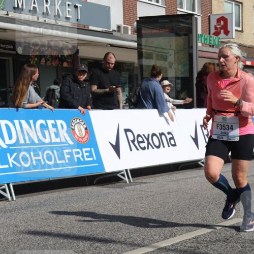 15.09.2024 - PSD Bank Halbmarathon Michael Strokosch http://msf.ph/oto/7073741 15.09.2024 12:13:32 Ziel 1651, 2050, 2148, 2178, 2203, 3043, 3044, 3076, 3534 meine-sportfotos.de